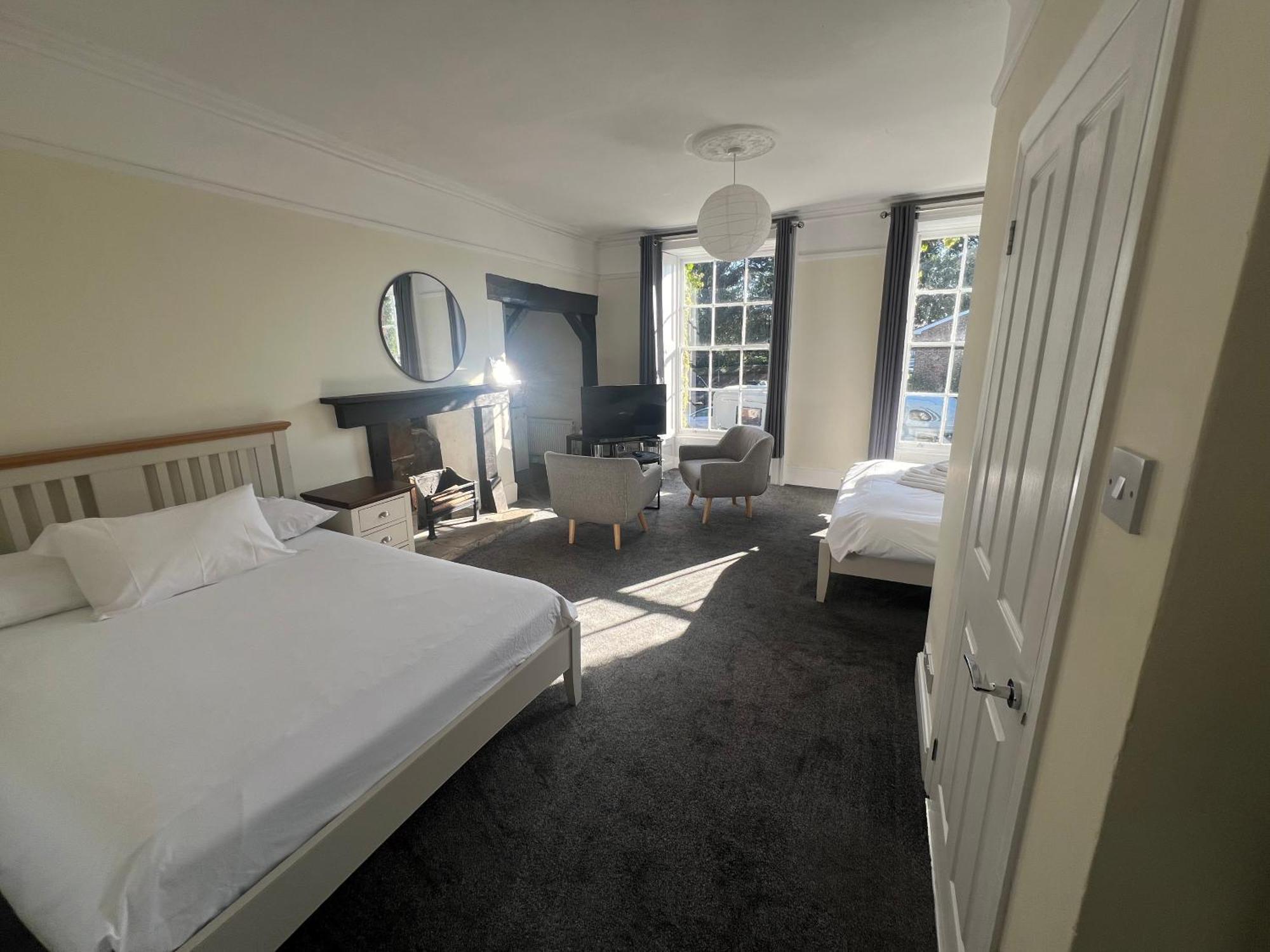 Harmondsworth Hall Bagian luar foto