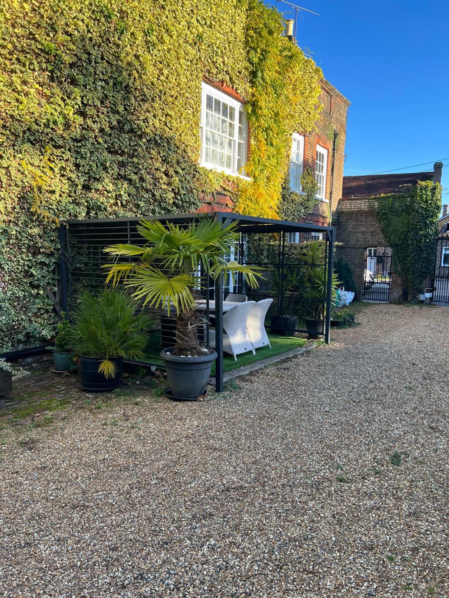 Harmondsworth Hall Bagian luar foto
